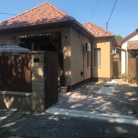Eperjes Haz Appartement Boedapest Buitenkant foto